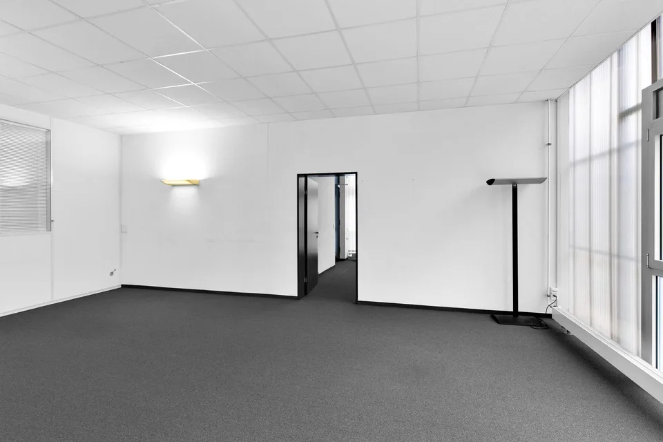 Lukrative Büro, Labor- und Gewerberäume zu mieten – Foto 9 von 13