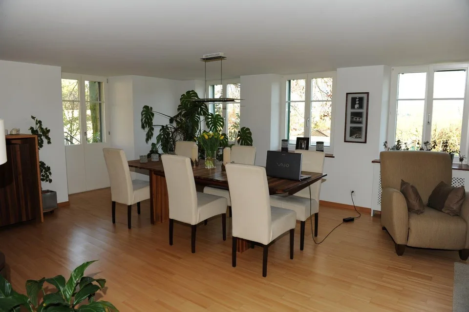 exklusive 4.5-Zimmerwohnung Hochparterre
