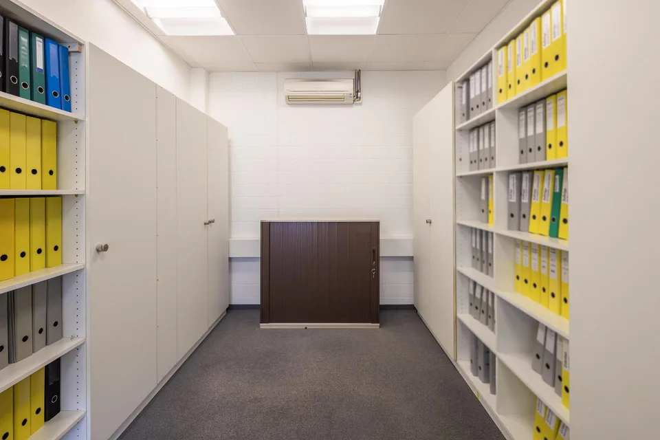 Sofort verfügbar: Attraktive Bürofläche zur Untermiete in Baar! – Foto 7 von 8