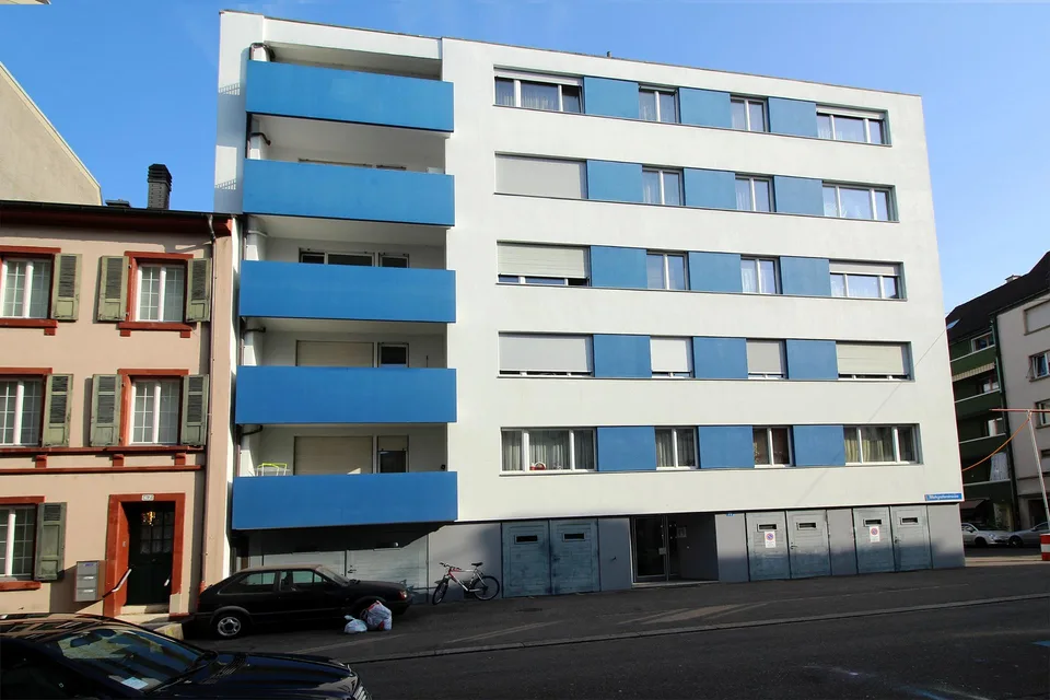 Hochwertig sanierte Wohnung mit Balkon