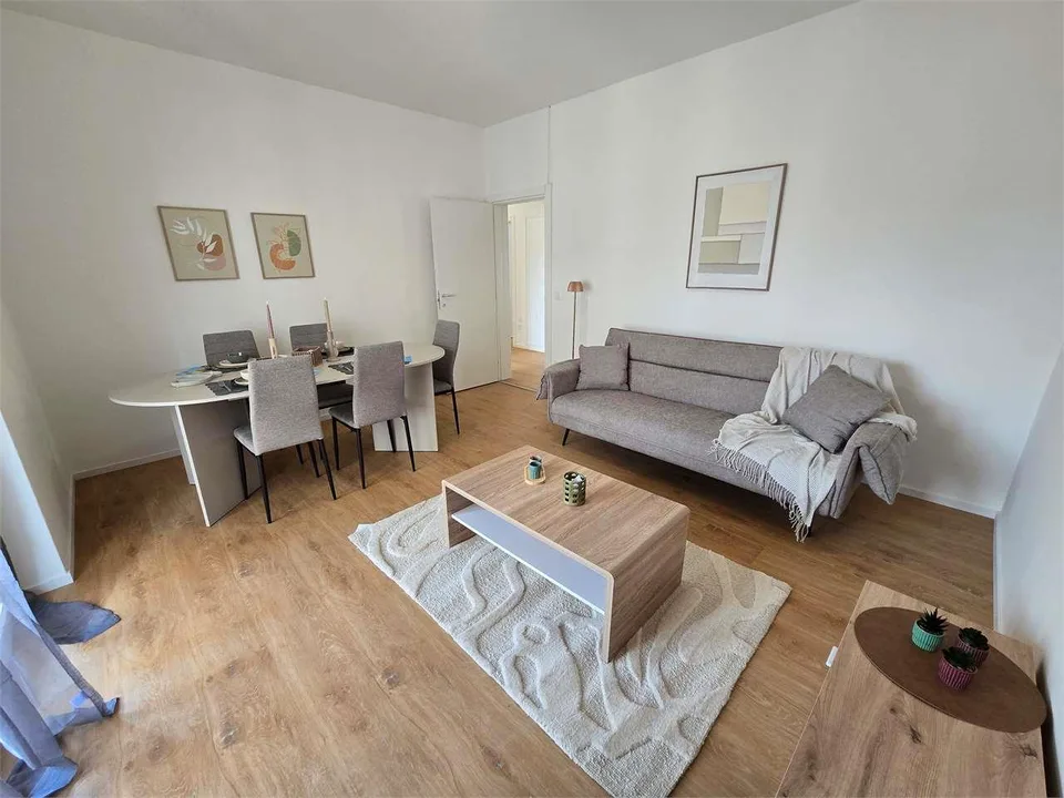 Chiasso - Prestigioso 4.5 Locali "Chiavi in Mano" - Arredato e Ristrut