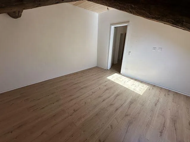 3 1/2-Zimmer-Mansarden-Wohnung im Dachgeschoss an ruhiger, zentrale... – foto 9 di 15