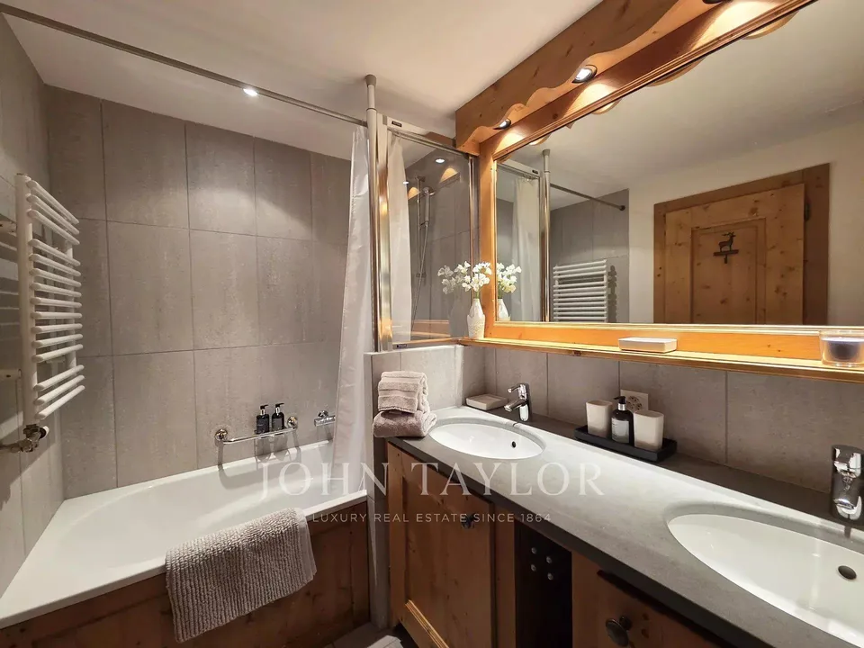 Appartement rénové de trois chambres à louer – Verbier – Foto 7 von 12