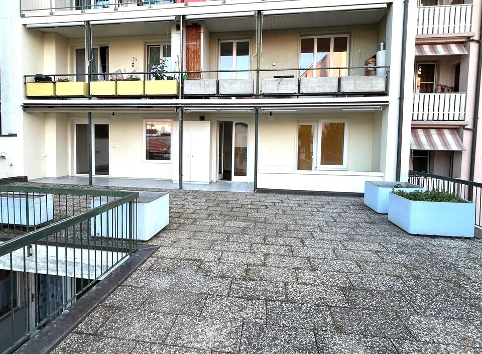 Ruhige Wohnung mit grosser Terrasse