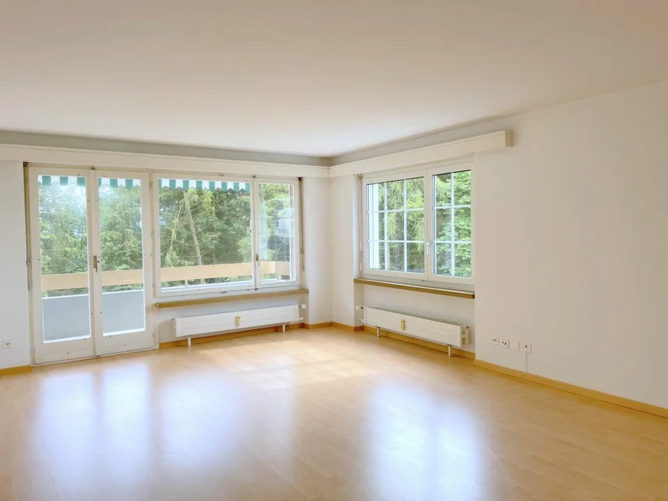 Grosszügige 3.5-Zimmerwohnung mit 2 Balkonen