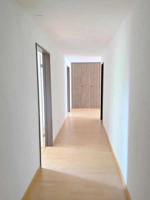 Grosszügige 3.5-Zimmerwohnung mit 2 Balkonen