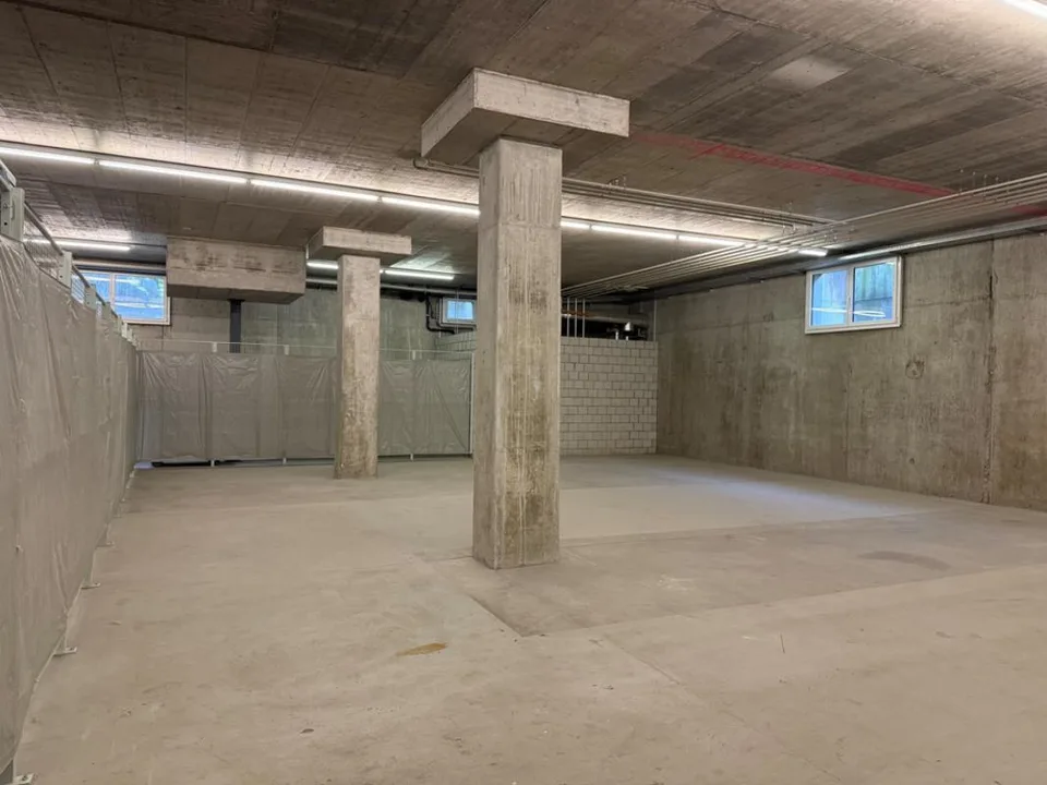 Grosszügiger Lagerraum nahe Autobahnanschluss Oftringen