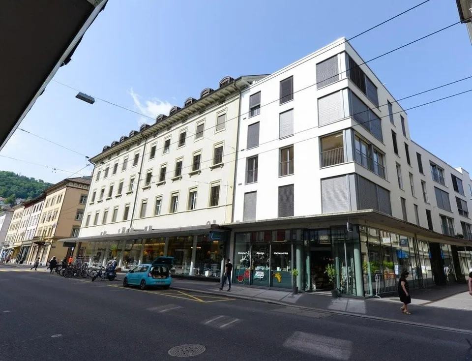Stilvolle Gewerberäumlichkeiten an bester Lage in Biel zu vermieten – foto 7 di 8