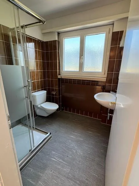Zu vermieten in ruhigem Quartier helle 5.5 Zimmer Attikawohnung – Foto 14 von 23