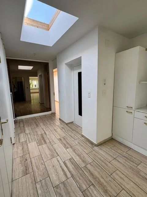 Zu vermieten in ruhigem Quartier helle 5.5 Zimmer Attikawohnung – Foto 12 von 23