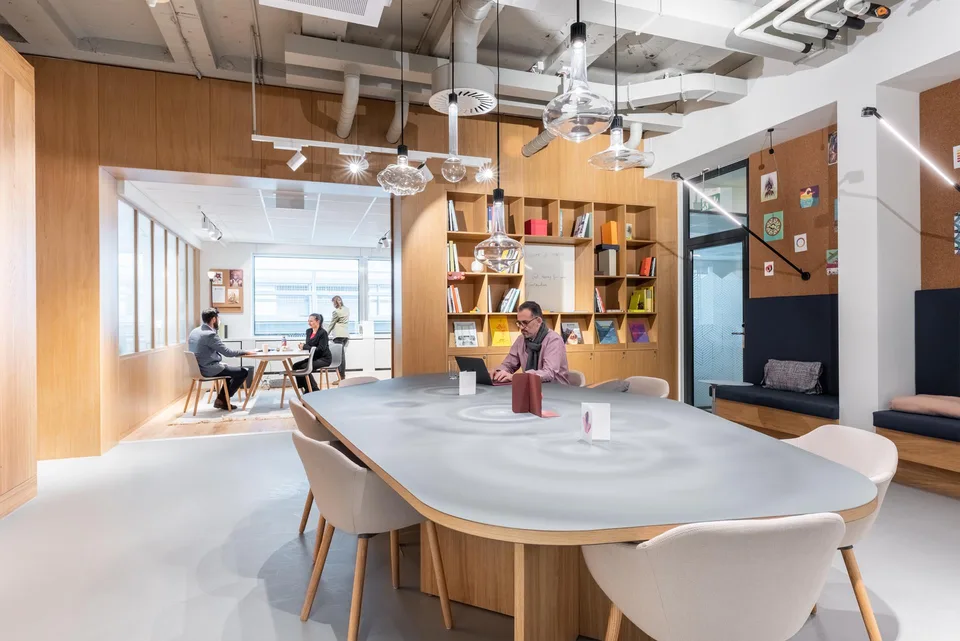 Bureau professionnel flexible à Spaces Nations