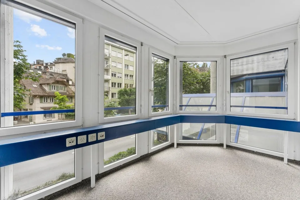 Vielseitige Gewerbe- und Büroflächen an gut sichtbarer Lage – photo 9 sur 13