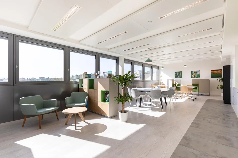 Bureau privé pour 10 à Regus Nations