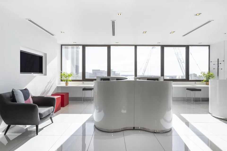 Privater Büroraum für 5 in Regus Spoom Kriens