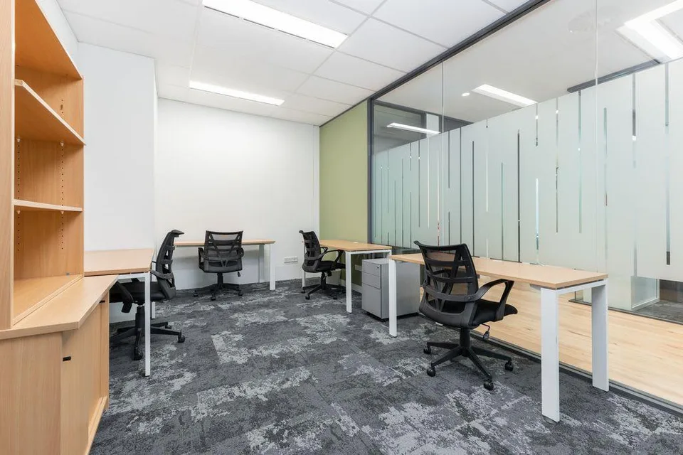 Privater Büroraum für 3 in Regus Spoom Glattpark