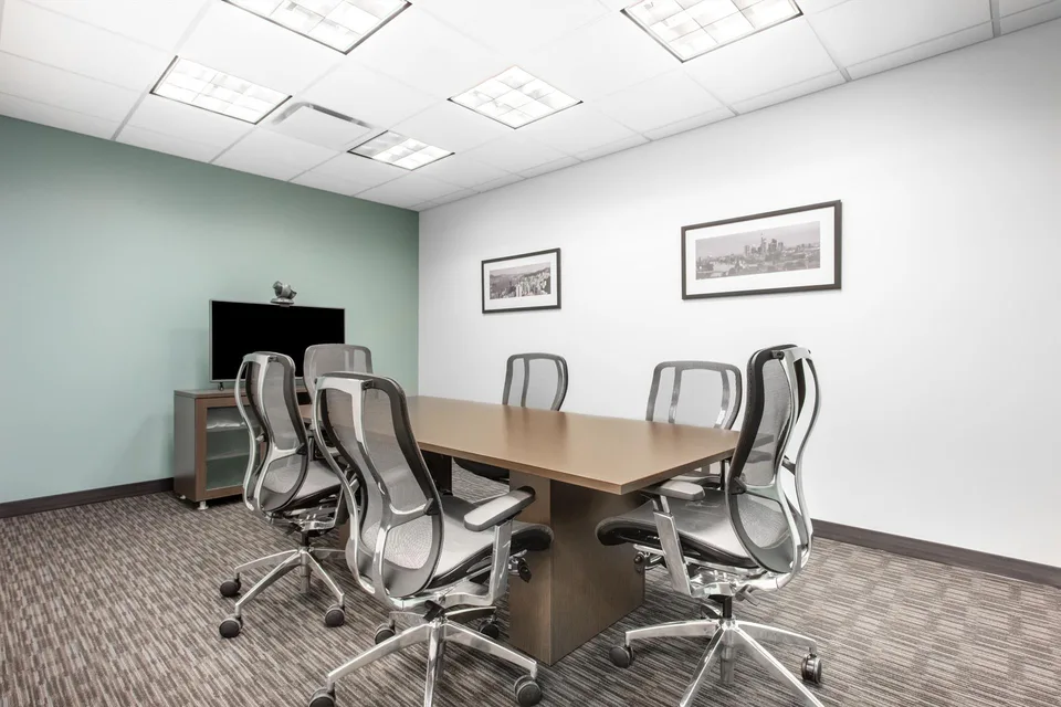 Privater Büroraum für 15 in Regus Spoom Green City, Manegg