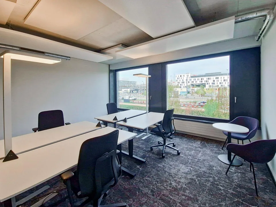 Privater Büroraum für 5 in Regus Spoom Oerlikon