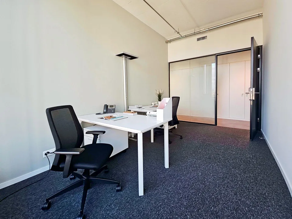 Privater Büroraum für 3 in Regus Andreaspark
