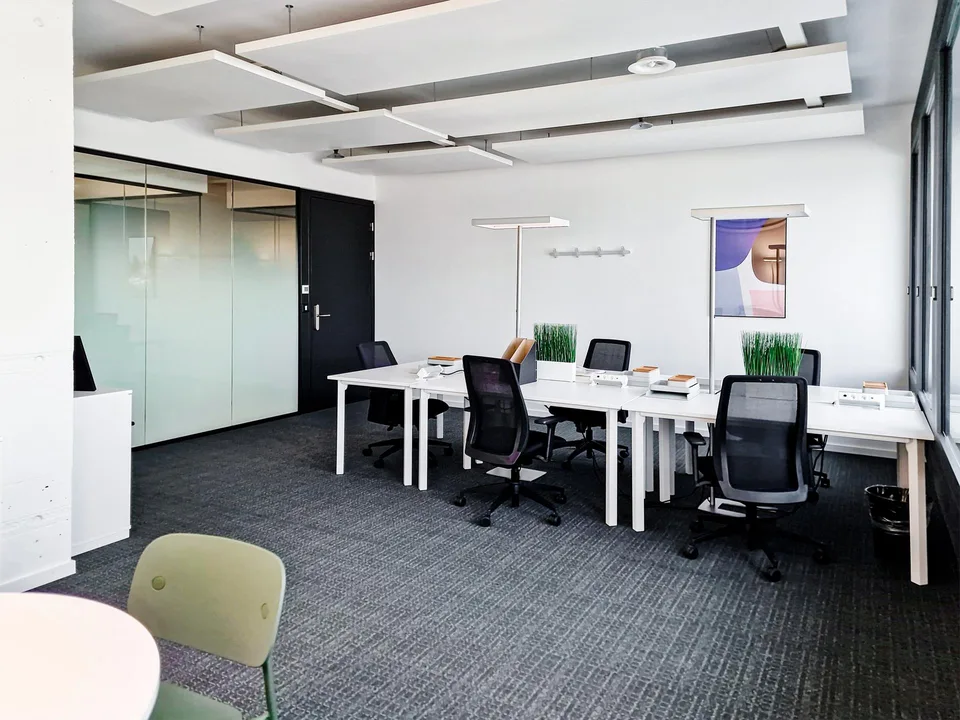 Privater Büroraum für 3 in Regus Main Station
