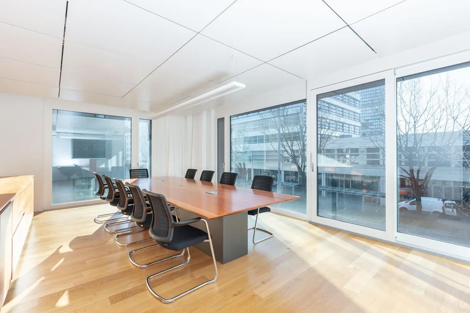 Privater Büroraum für 5 in Signature Downtown