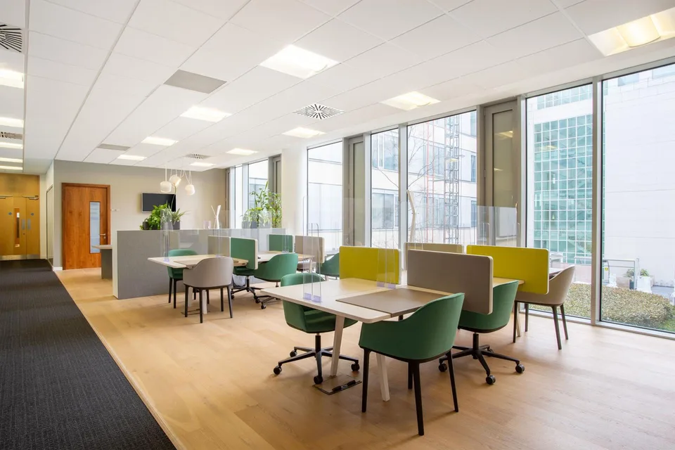 Eigener Schreibtisch in Signature Downtown