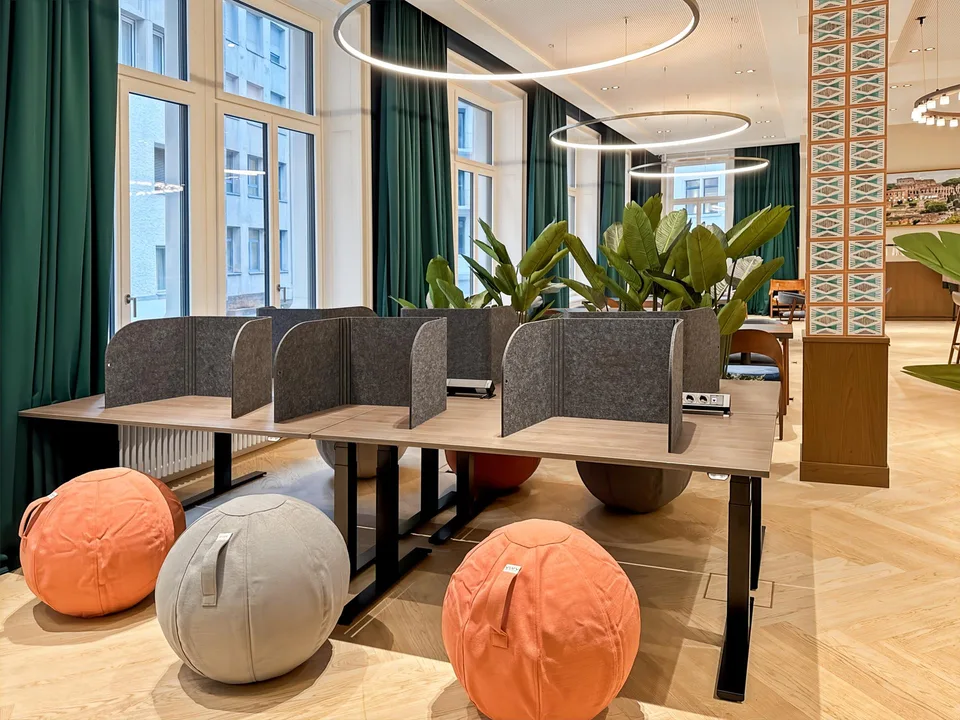 Spazio ufficio privato per 5 in Signature Bahnhofplatz – foto 10 di 11