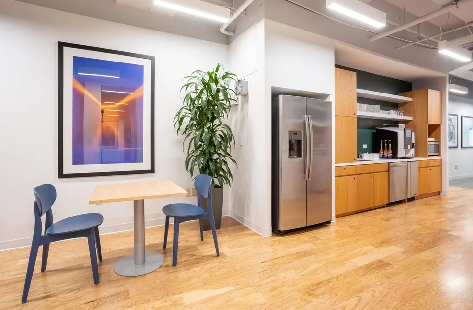 Büroräume für 10 in Spaces R2 Tower – Foto 7 von 11