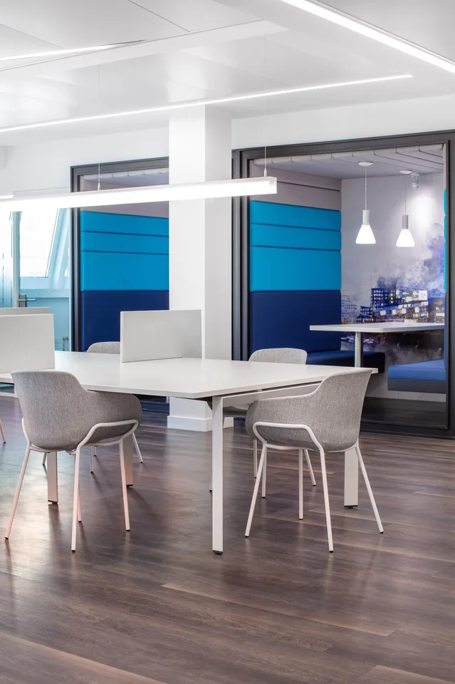 Eigener Schreibtisch in Regus Stauffacher