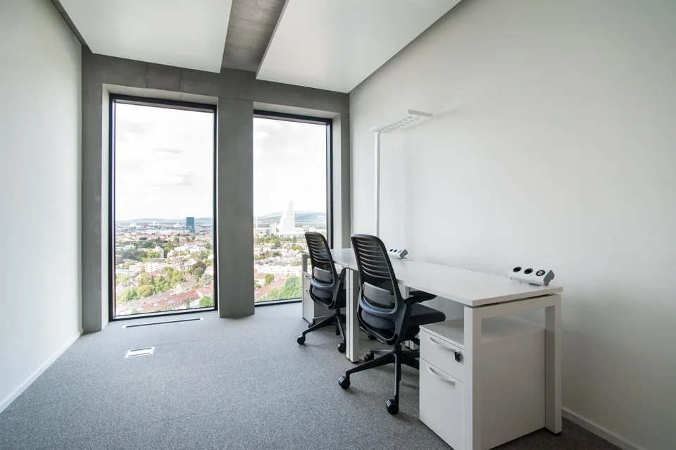 Designer-Büroraum für 1 in Spaces Grosspeter Tower