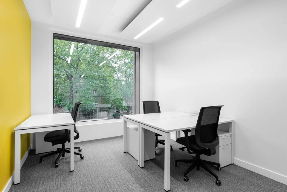 Bureau privé pour 3 à Regus City Centre