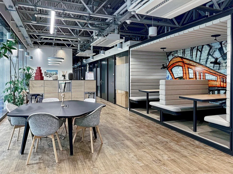 Bureau privé pour 2 à Regus Meyrin