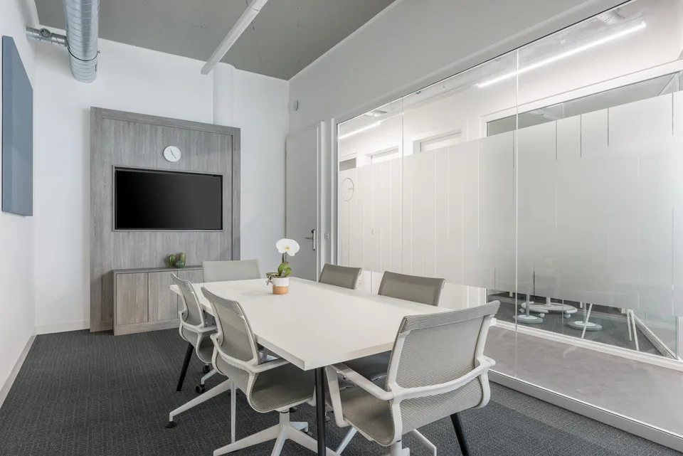 Bureau privé pour 10 à Regus iLife City