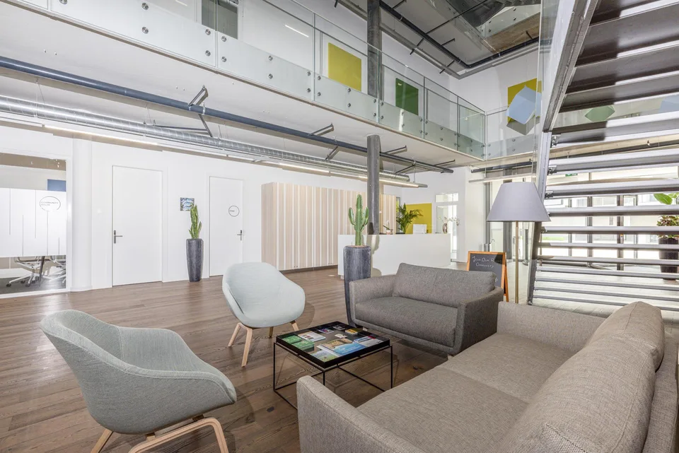 Bureau privé pour 15 à Regus iLife City