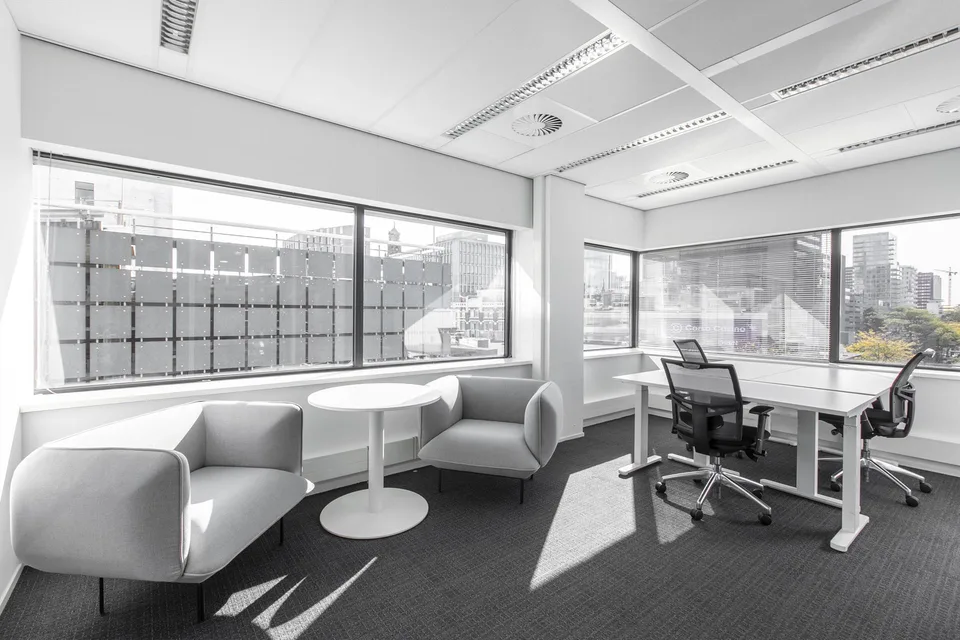 Bureau privé pour 3 à Regus iLife City