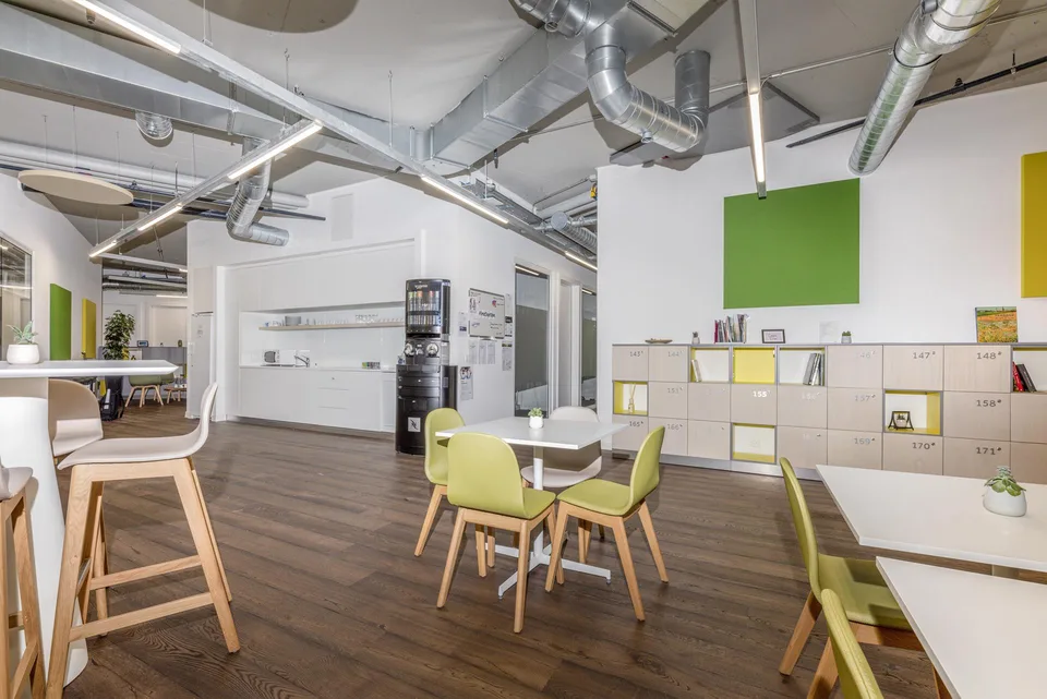 Coworking bei Regus iLife City – Foto 6 von 12