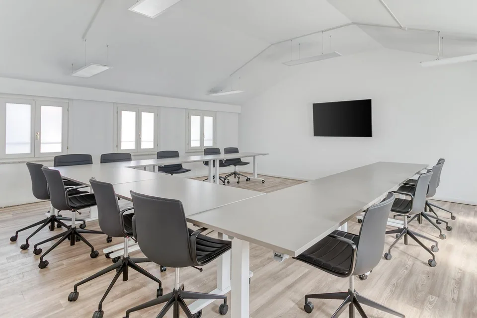 Bureau privé pour 5 à Regus Morges