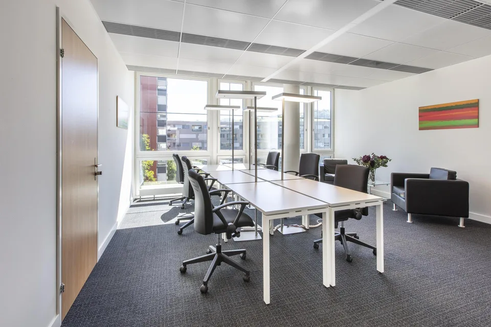 Eigener Schreibtisch in Regus Baarerstrasse