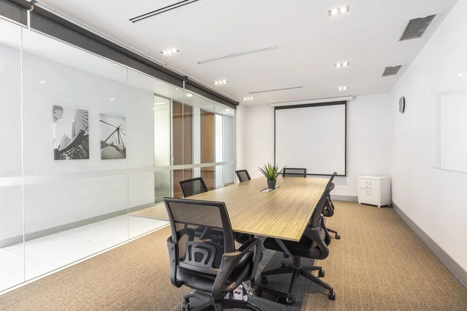 Bureau privé pour 10 à Regus Versoix Station Lakeside