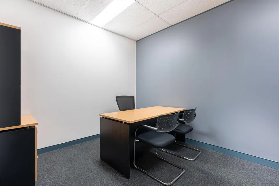 Bureau privé pour 3 à Regus Versoix Station Lakeside