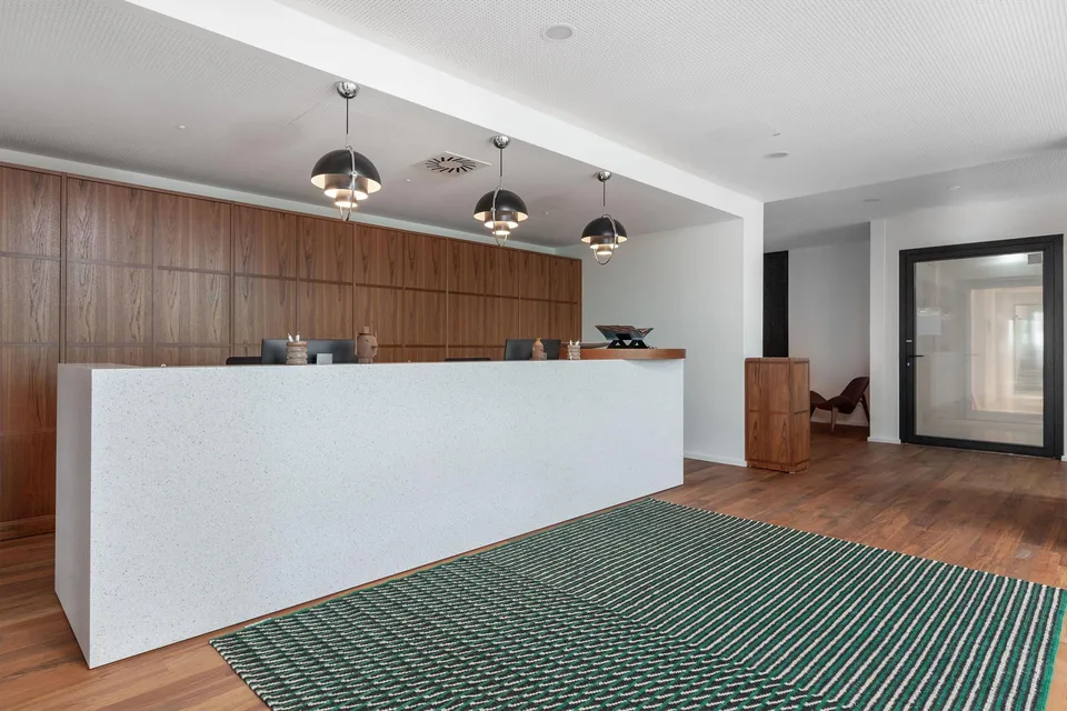 Bureau privé pour 2 à Regus Versoix Station Lakeside