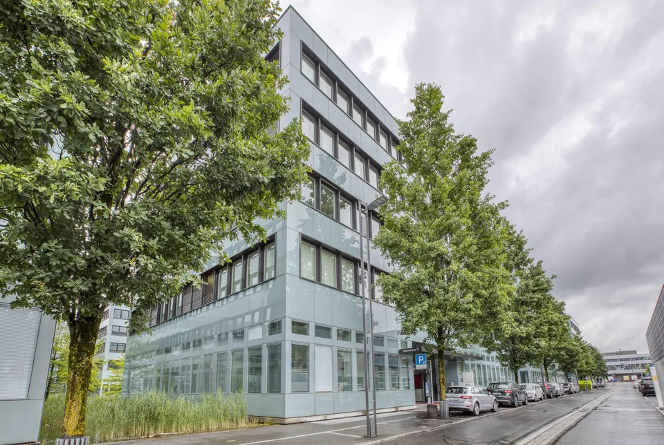 Privater Büroraum für 2 in Regus Dammstrasse