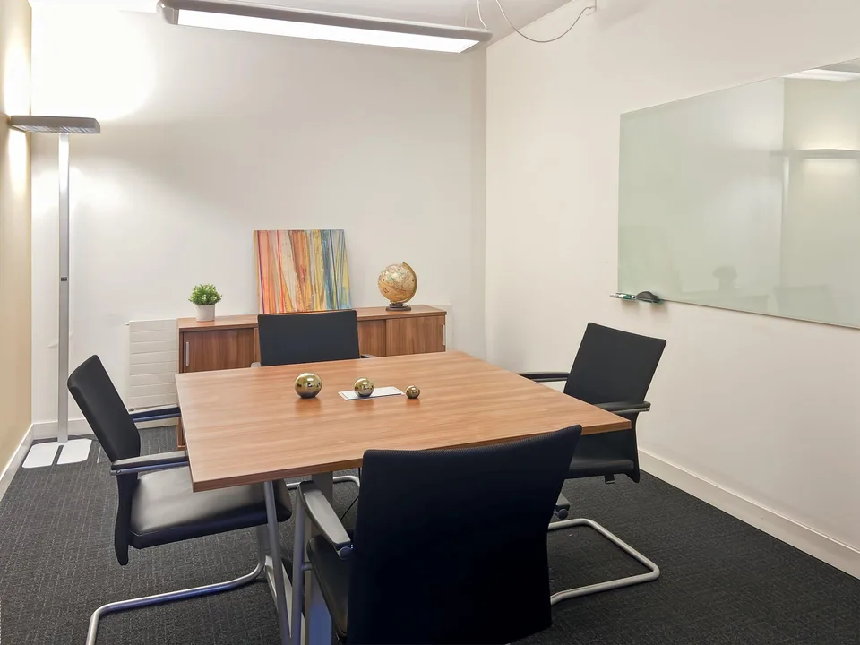Büro all-inclusive für 2 bei Regus City Centre – Foto 9 von 12