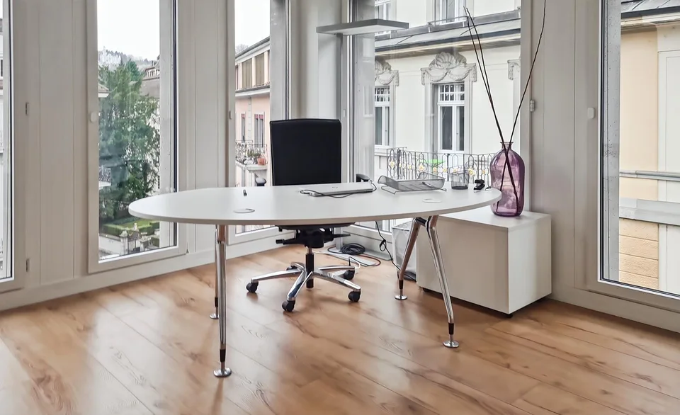 Privater Büroraum für 2 in Regus City Old Town