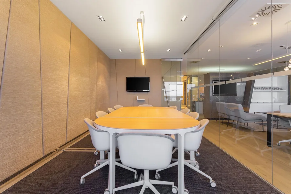 Bureau privé pour 4 à Regus City Flon