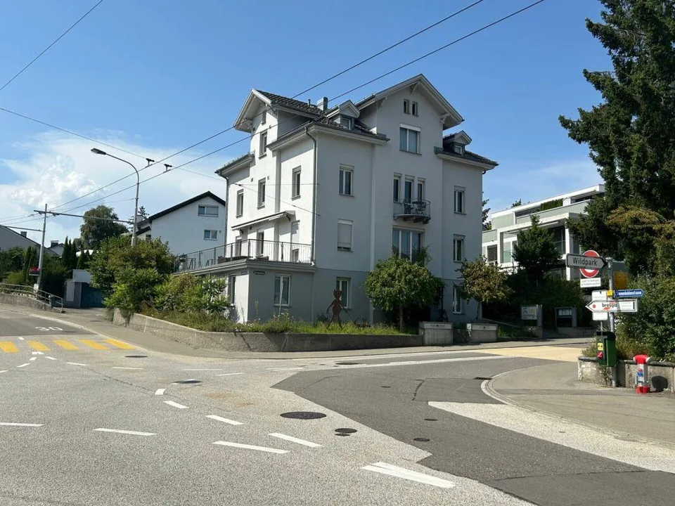 Charme trifft Sonne: Ihr neues Zuhause mit Terrasse...