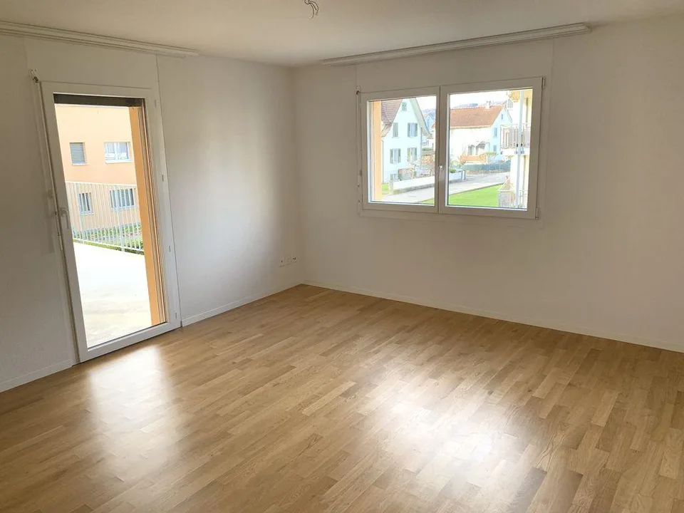 Lichtdurchflutete Wohnung an ruhiger Lage