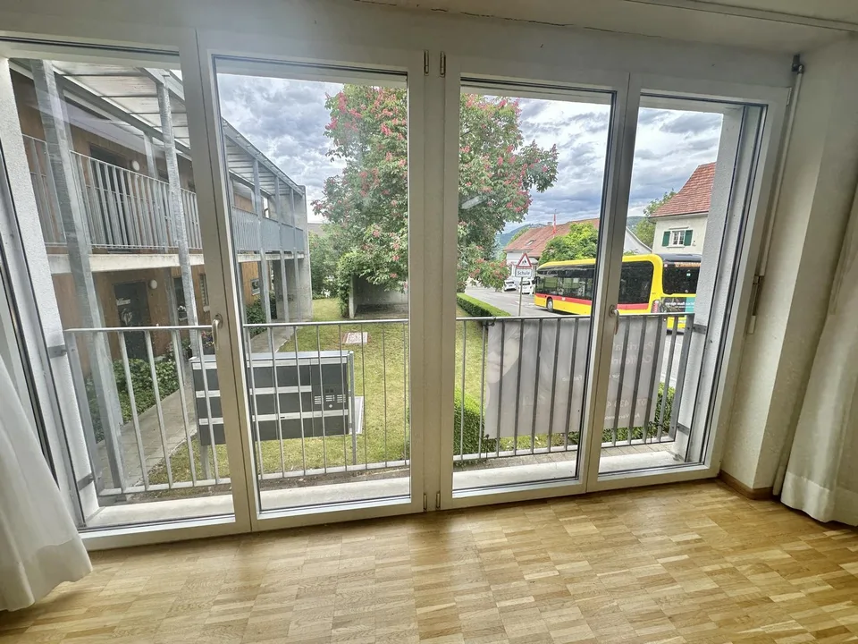 Helle Gewerbe- / Praxisfläche 78 m² an bester Lage in Pfeffingen