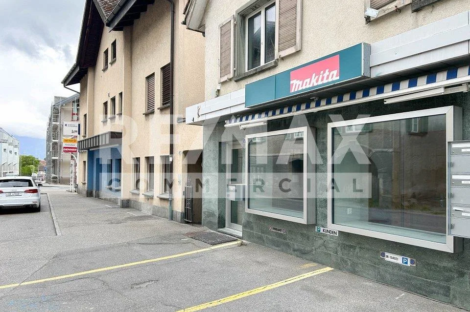 Neu renovierter Verkaufsraum oder Büro in Zizers