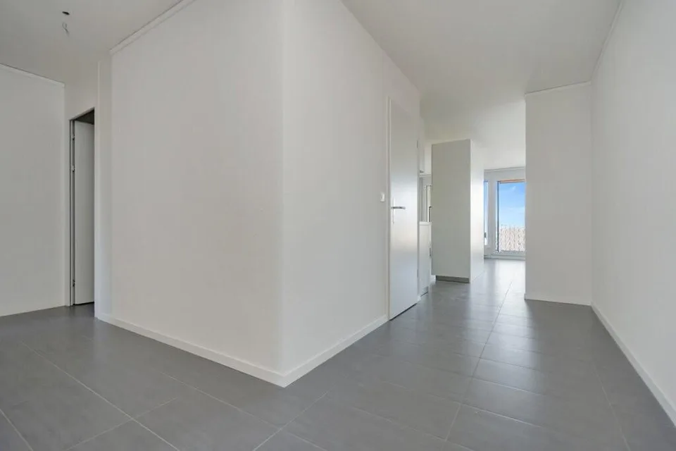 Helle 4.5-Zimmer-Wohnung mit Balkon und Aussicht!