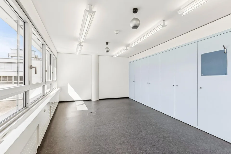 Gewerbe in Biel/Bienne – Foto 6 von 7